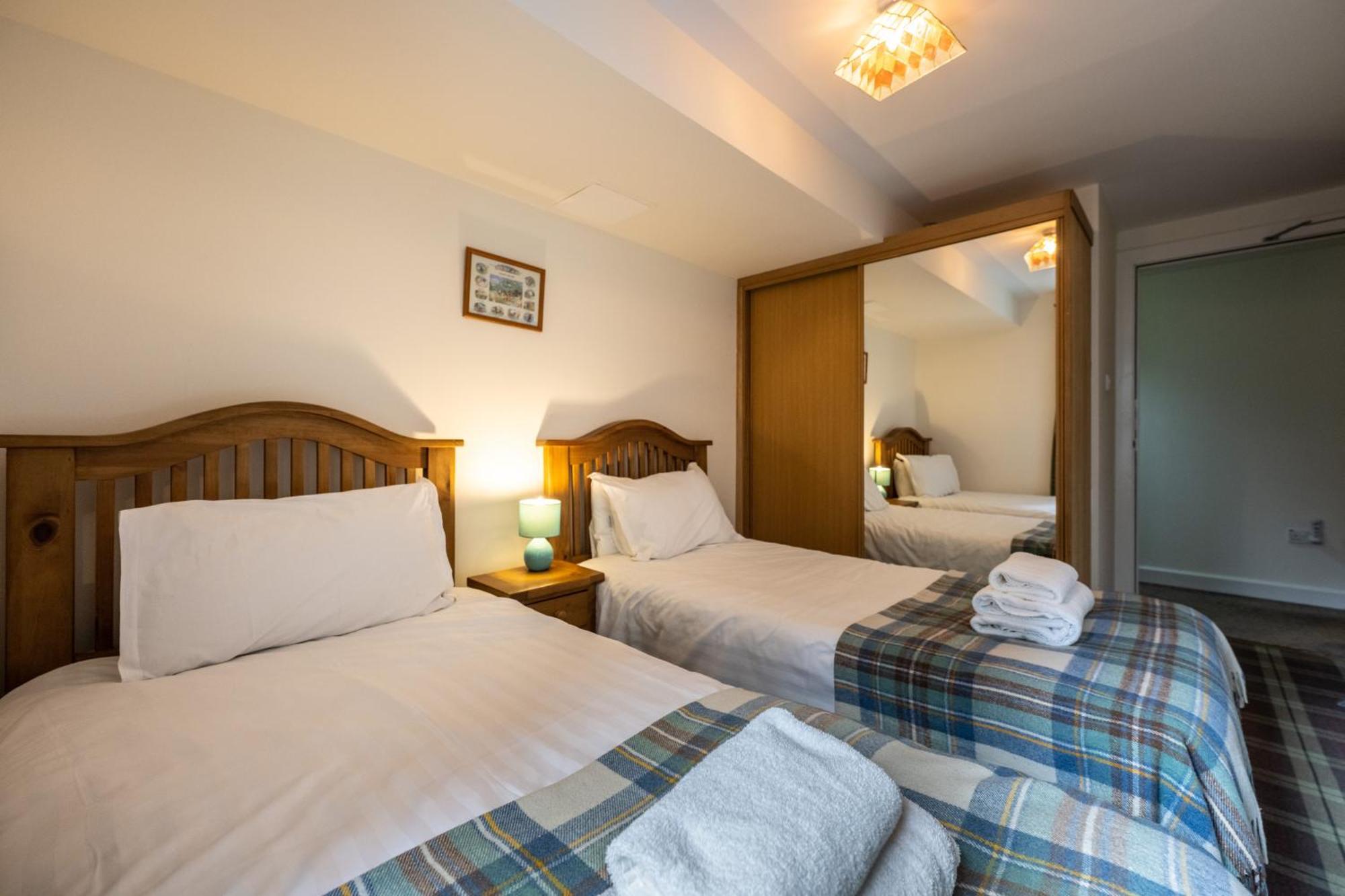 Raven Wing Apartments - Highland Club Scotland Fort Augustus Extérieur photo